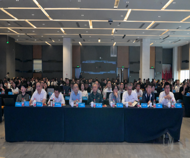 筑基拓界 聚焦發展 創新突破 共創未來——銀輪股份2025年科技大會成功召開